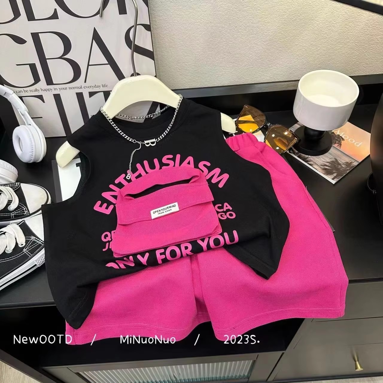 Baby Boys Summer Boutique Clot - огляд і ціна Summer Clothing Drawing